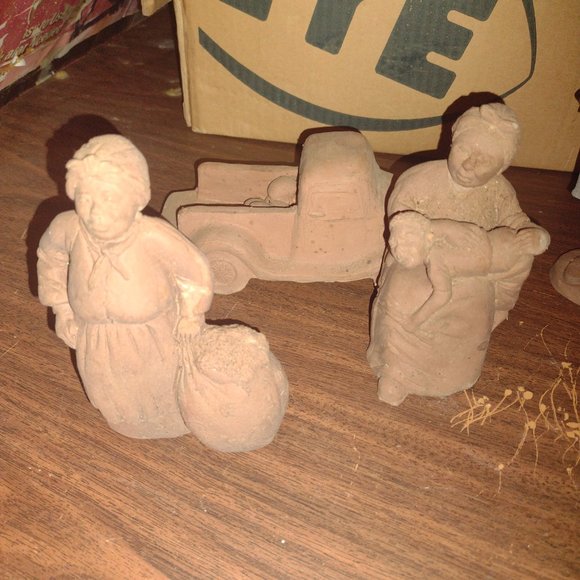 Vintage Clay Figurines - Picture 4 of 6